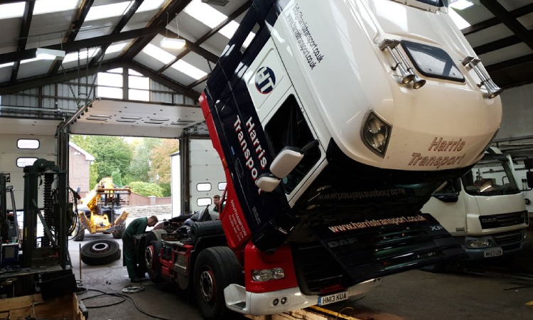 Biaya perawatan truk, Sumber: jameshartchorley.co.uk