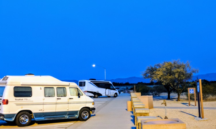 Rest area, Sumber: creativityrv.com