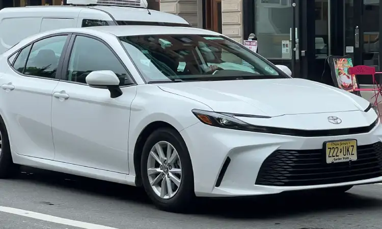 Kelebihan Toyota Camry, Sumber: wikipedia.com