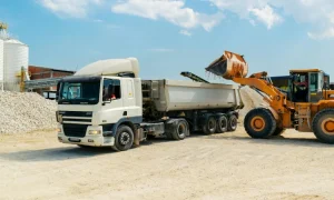 Truk pembawa barang, Sumber: pexels.com