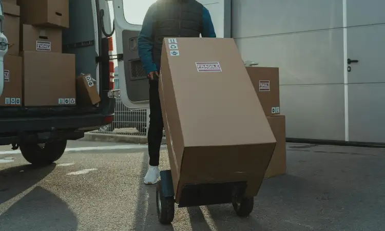 Jenis pengiriman barang, Sumber: pexels.com