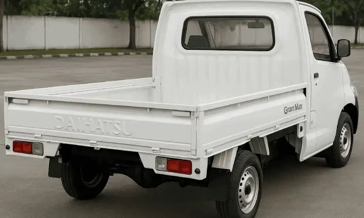 Mobil pick up bak terbuka, Sumber: astraotoshop.com